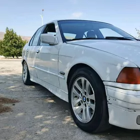 BMW 320 1992
