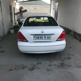Nissan Sunny 2004