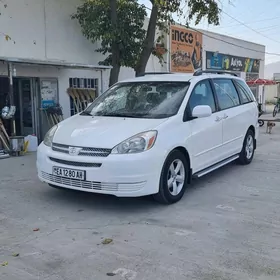 Toyota Sienna 2005