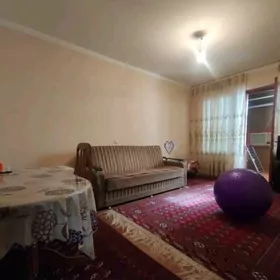 Ким-район Лахути 2ком 4/2этаж