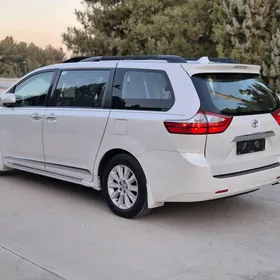 Toyota Sienna 2016