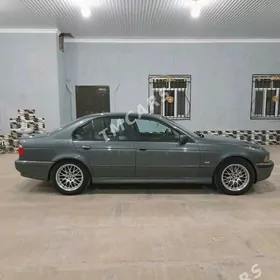 BMW E39 2002