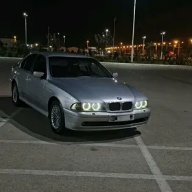 BMW E39 2001