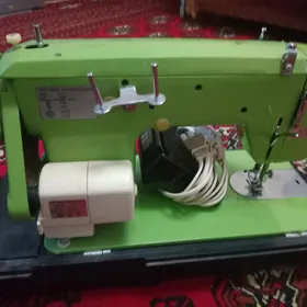 швейная машинка