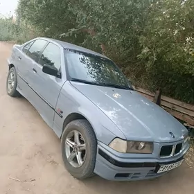 BMW 320 1992