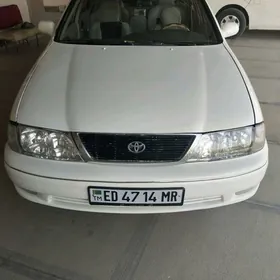 Toyota Avalon 1999