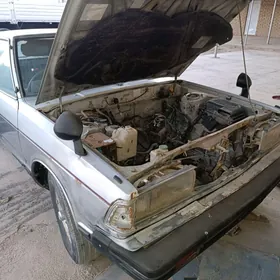 Nissan Bluebird 1982