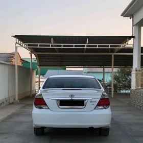 Toyota Camry 2005