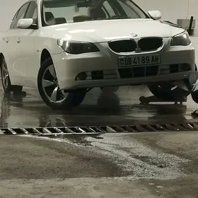 BMW E60 2004