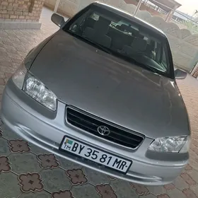 Toyota Camry 2000