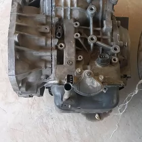 Каропка Хундай саната 2010