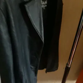 Женск КУРТКА НАТУР КОЖА  48 р