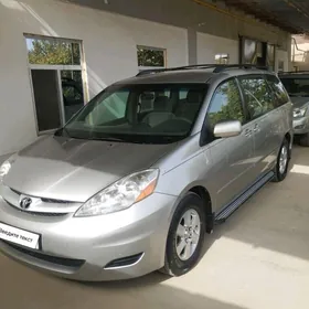 Toyota Sienna 2008