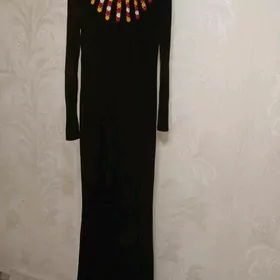 платья в отличном состоянии