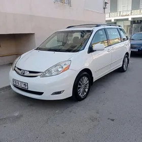 Toyota Sienna 2008