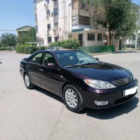 Toyota Camry 2004