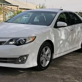 Toyota Camry 2013