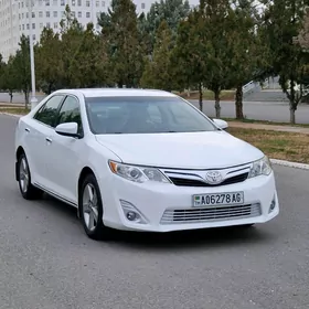 Toyota Camry 2013