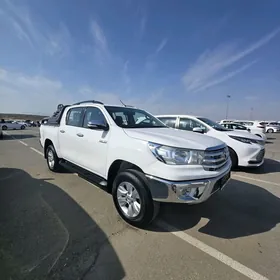 Toyota Hilux 2016