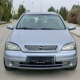 Opel Astra 2004