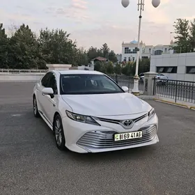 Toyota Camry 2018