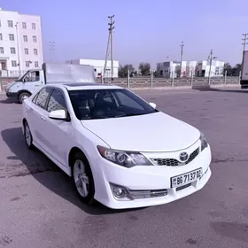 Toyota Camry 2012