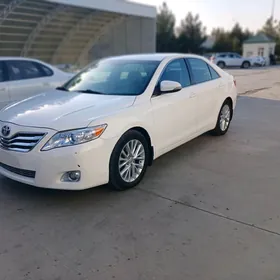 Toyota Camry 2010