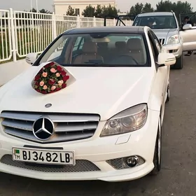 Mercedes-Benz C350 2010