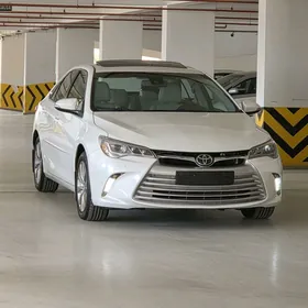 Toyota Camry 2017