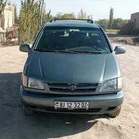 Toyota Sienna 1999