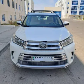 Toyota Highlander 2019