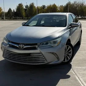 Toyota Camry 2016