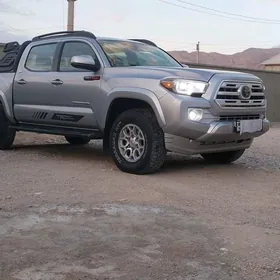 Toyota Tacoma 2018