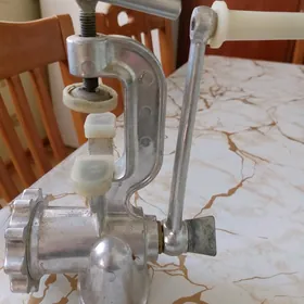 Продаётся  Мясорубка