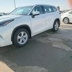 Toyota Highlander 2020