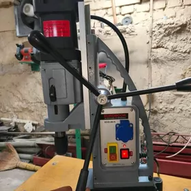 Магнитный сверлильный станок