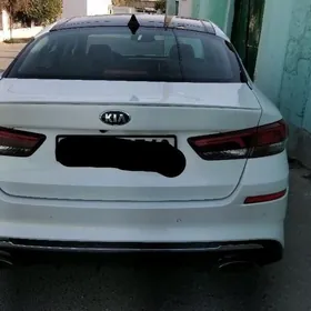 Kia Optima 2019