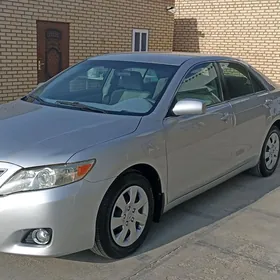 Toyota Camry 2010