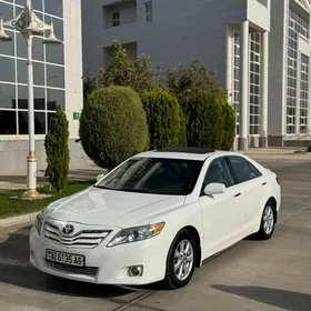 Toyota Camry 2010