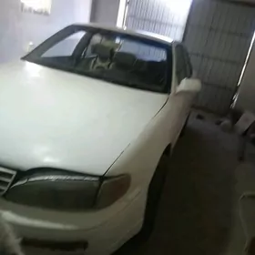 Toyota Camry 1990