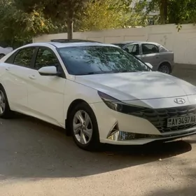 Hyundai Elantra 2022