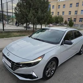 Hyundai Elantra 2021