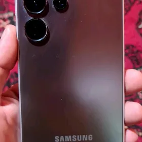 Samsung S25 ultra. (8/256)