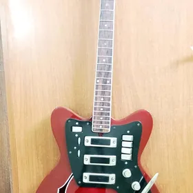 ЭЛЕКТРО ГИТАРА ЯЛАНА-ТОРНАДО