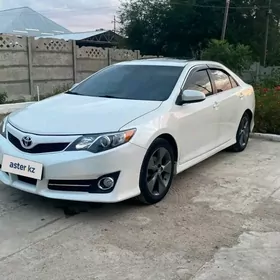 Toyota Camry 2012