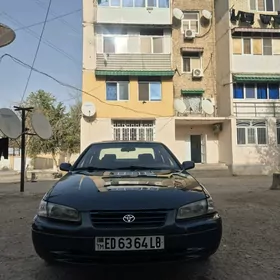 Toyota Camry 1996