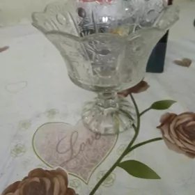 Посуда новая, стеклянная.