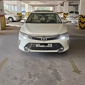 Toyota Camry 2015