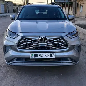 Toyota Highlander 2023