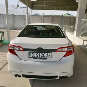Toyota Camry 2014